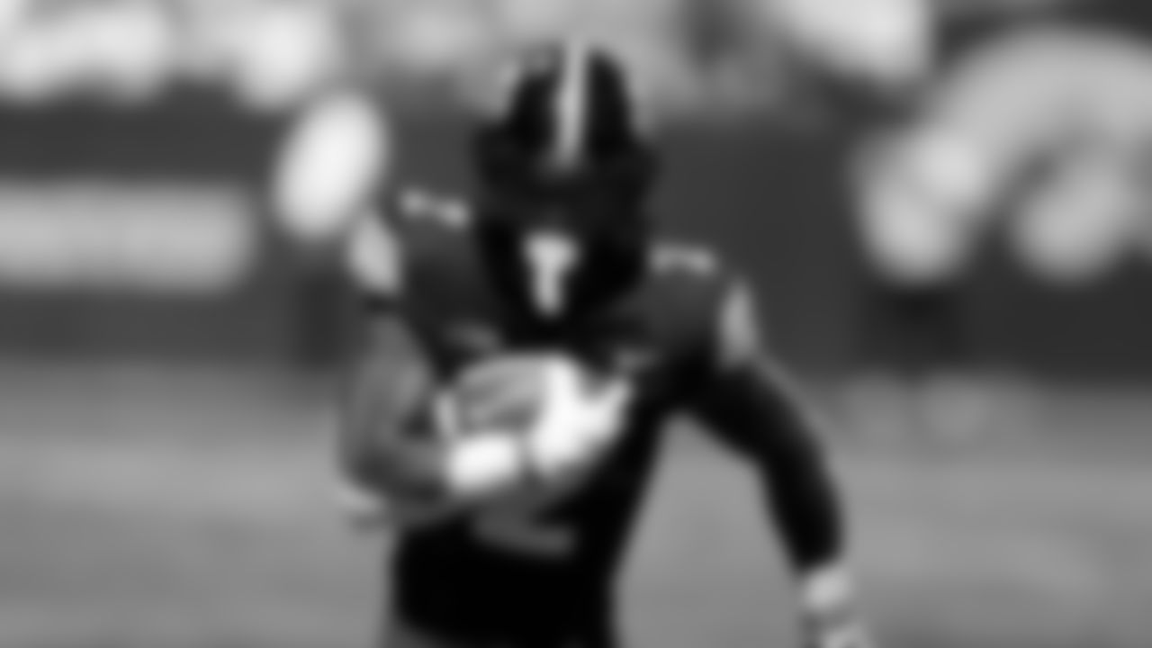 Iowa running back Kaleb Johnson (2) runs up field during the second half of an NCAA college football game against Illinois State, Saturday, Aug. 31, 2024, in Iowa City, Iowa. Iowa won 40-0. (AP Photo/Charlie Neibergall)