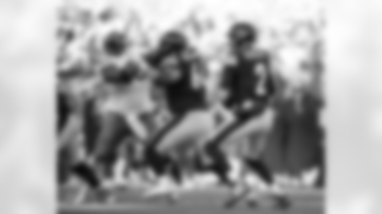 Pittsburgh Steelers quarterback Mason Rudolph (2) and Pittsburgh Steelers guard Mason McCormick (66) during a regular season game between the Pittsburgh Steelers and the Cincinnati Bengals, Sunday, Nov. 16, 2025 in Pittsburgh, PA. The Steelers defeated the Bengals 34-12. (Karl Roser / Pittsburgh Steelers)