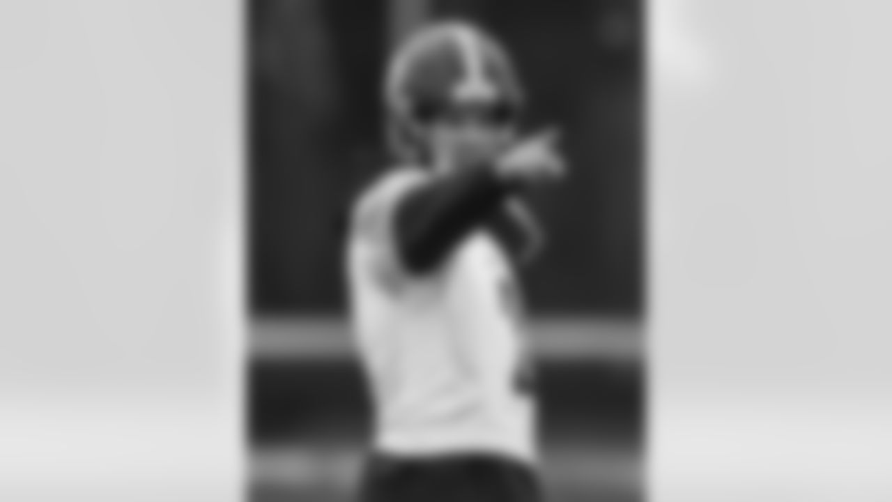 Pittsburgh Steelers quarterback Mason Rudolph (2) during practice at the UPMC Rooney Sports Complex preparing for a Week 16 matchup against the Cincinnati Bengals, Thursday, Dec. 21, 2023 in Pittsburgh, PA. (Karl Roser / Pittsburgh Steelers)