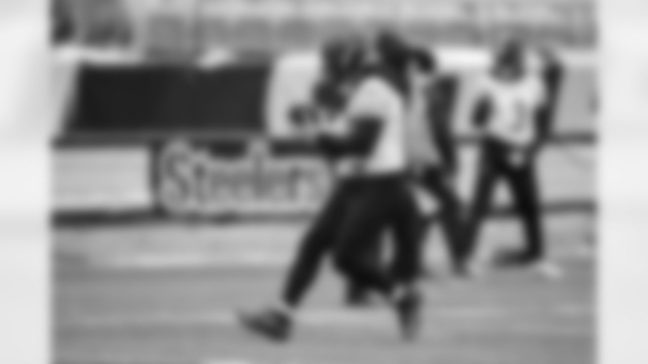 Pittsburgh Steelers running back Lew Nichols (35) during practice at Acrisure Stadium preparing for a Week 18 matchup against the Baltimore Ravens, Friday, Jan. 2, 2026 in Pittsburgh, PA. (Karl Roser / Pittsburgh Steelers)