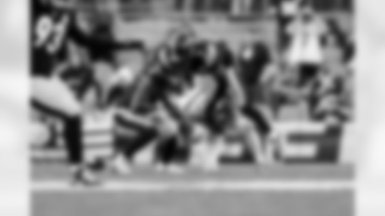 Pittsburgh Steelers cornerback Jalen Ramsey (5) and linebacker Patrick Queen (6) during a regular season game between the Pittsburgh Steelers and the Indianapolis Colts, Sunday, Nov. 2, 2025 in Pittsburgh, PA. (Karl Roser / Pittsburgh Steelers)