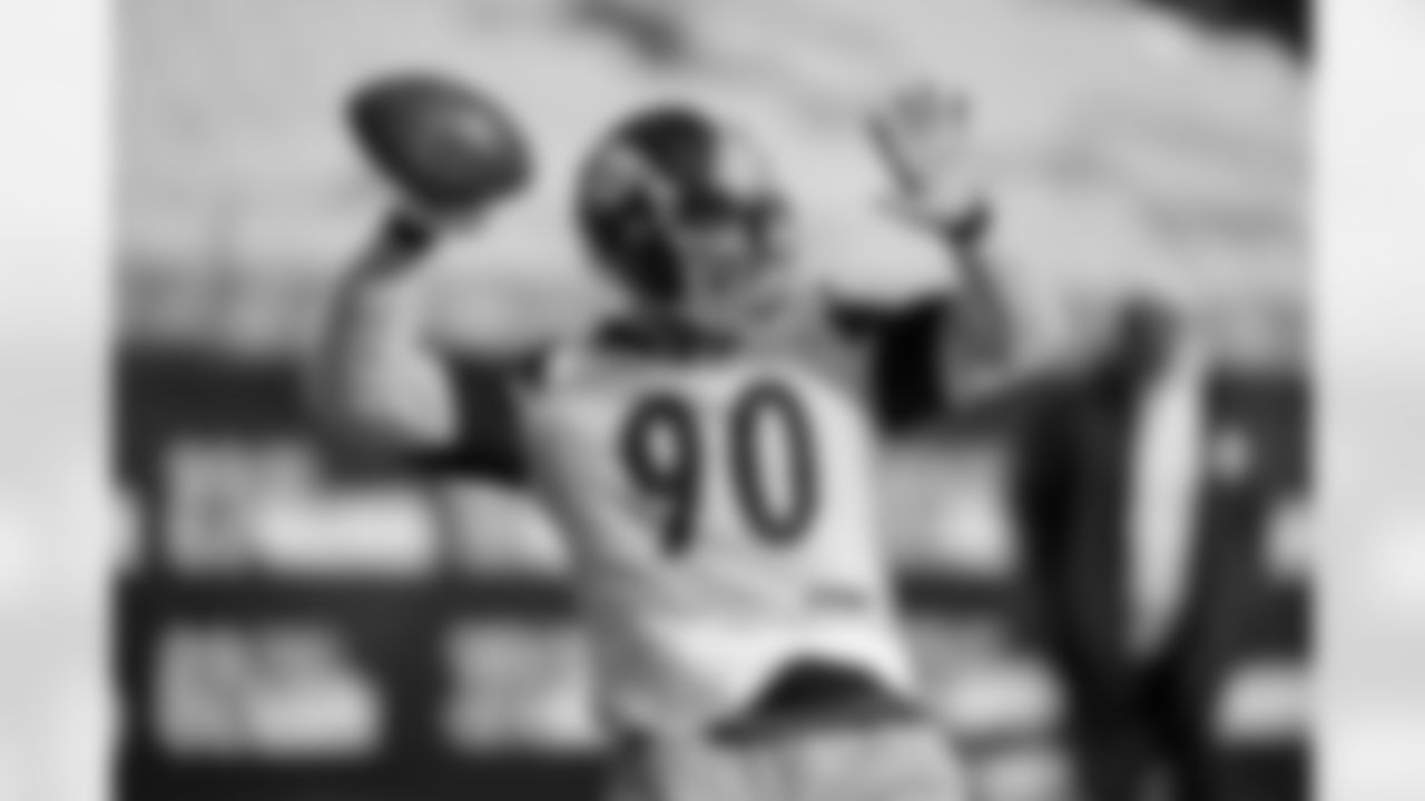 Pittsburgh Steelers linebacker T.J. Watt (90) during practice at the UPMC Rooney Sports Complex preparing for a Wild Card matchup against the Baltimore Ravens, Thursday, Jan. 9, 2025 in Pittsburgh, PA. (Karl Roser / Pittsburgh Steelers)