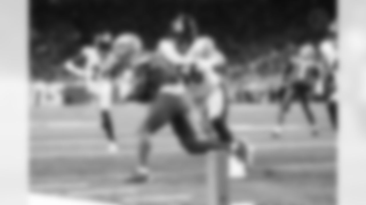 Pittsburgh Steelers linebacker Alex Highsmith (56) during a regular season game between the Pittsburgh Steelers and the Detroit Lions, Sunday, Dec. 21, 2025 in Detroit, MI. (Jared Wickerham / Pittsburgh Steelers)