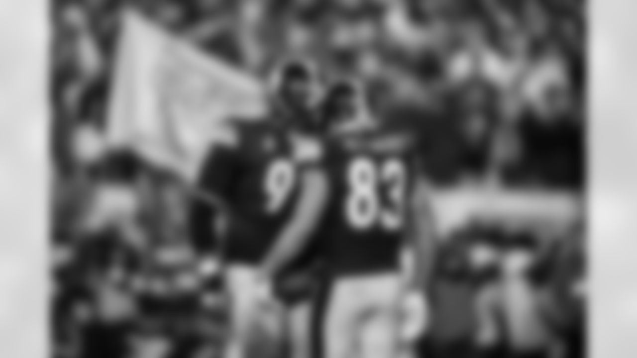 Pittsburgh Steelers defensive tackle Cameron Heyward (97) and Pittsburgh Steelers tight end/fullback Connor Heyward (83) during a regular season game between the Pittsburgh Steelers and the Baltimore Ravens, Sunday, Jan. 4, 2026 in Pittsburgh, PA. The Steelers defeated the Ravens 26-24. (Karl Roser / Pittsburgh Steelers)