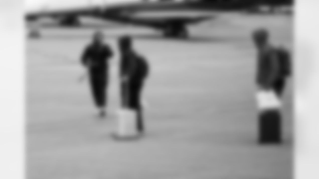 Pittsburgh Steelers running back Kenneth Gainwell (14), Pittsburgh Steelers tight end/fullback Connor Heyward (83) and Pittsburgh Steelers tight end Darnell Washington (80) travel to Detroit on Saturday, Dec. 20, 2025 for the Week 16 regular season matchup against the Detroit Lions. (Alysa Rubin / Pittsburgh Steelers)