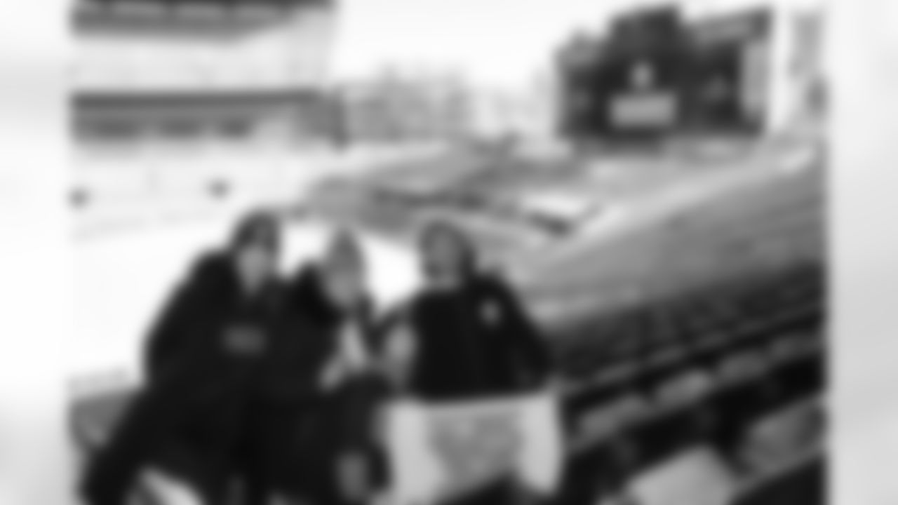 The Steelers welcomed fans from Mexico and Spain for an appreciation party prior to Monday night's game on Sunday, Dec. 14, 2025 in Pittsburgh, PA. (Emilee Fails / Pittsburgh Steelers)