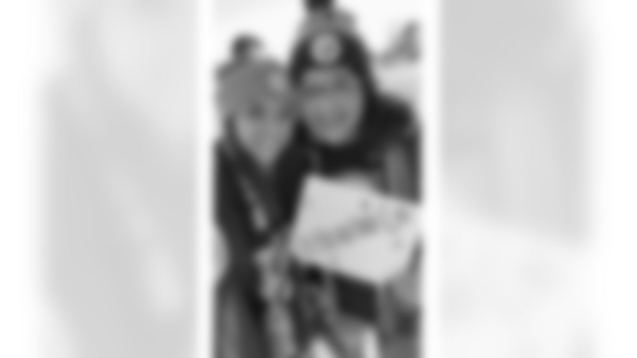 SNUTraditions_HereWeGoSigns_Jan142024209PM_Richardson_Mikayla_97494590_749BD196A40040FC8BA2926E706C5C24.jpeg_97494590_749BD196A40040FC8BA2926E706C5C24