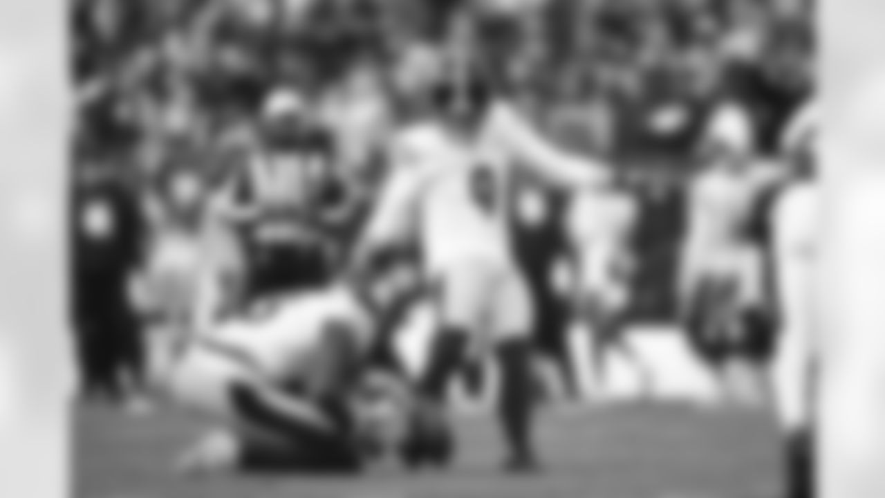 Pittsburgh Steelers punter Corliss Waitman (3) and Pittsburgh Steelers kicker Chris Boswell (9) during a regular season game between the Pittsburgh Steelers and the Baltimore Ravens, Sunday, Dec. 7, 2025 in Baltimore, MD. (Alysa Rubin / Pittsburgh Steelers)