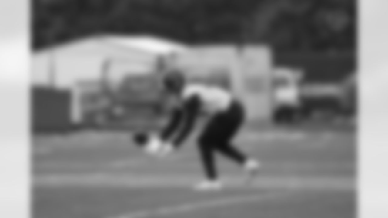 Pittsburgh Steelers linebacker Payton Wilson (41) during practice at the UPMC Rooney Sports Complex preparing for a Week 12 matchup against the Chicago Bears, Friday, Nov. 21, 2025 in Pittsburgh, PA. (Alysa Rubin / Pittsburgh Steelers)