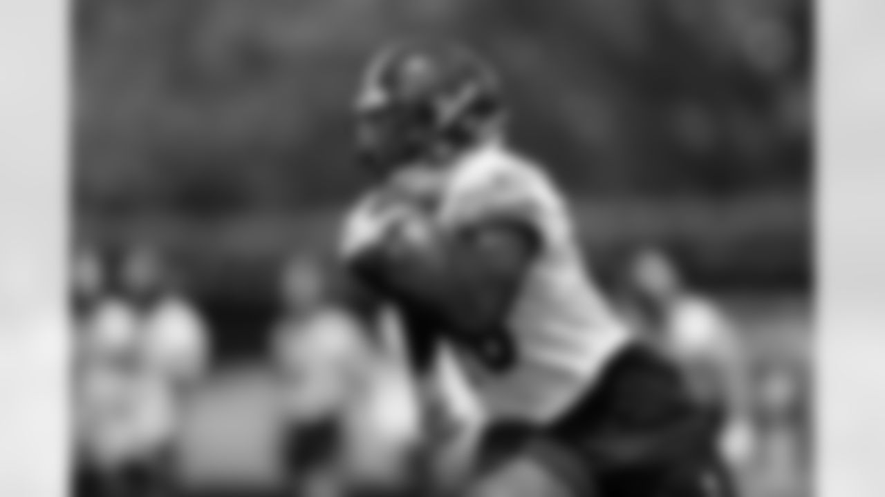 Pittsburgh Steelers fullback DJ Thomas-Jones (48) practices at the UPMC Rooney Sports Complex during the 2025 minicamp, Tuesday June 10, 2025. (Karl Roser / Pittsburgh Steelers)