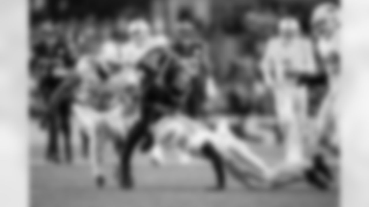 Pittsburgh Steelers tight end Pat Freiermuth (88) during a regular season game between the Pittsburgh Steelers and the Miami Dolphins, Monday, Dec. 15, 2025 in Pittsburgh, PA. The Steelers defeated the Dolphins 28-15. (Karl Roser / Pittsburgh Steelers)