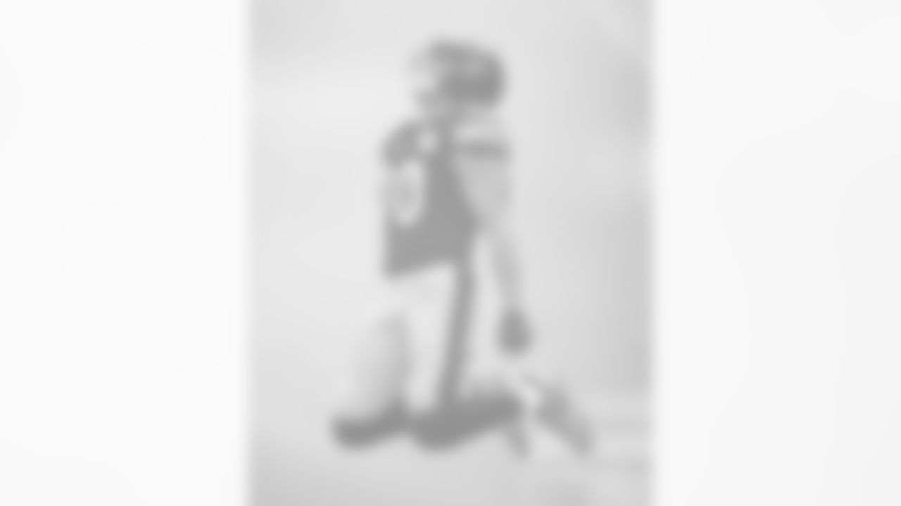 Pittsburgh Steelers linebacker T.J. Watt (90) during a regular season game between the Pittsburgh Steelers and the Indianapolis Colts, Sunday, Nov. 2, 2025 in Pittsburgh, PA. The Steelers defeated the Colts 27-20. (Karl Roser / Pittsburgh Steelers)