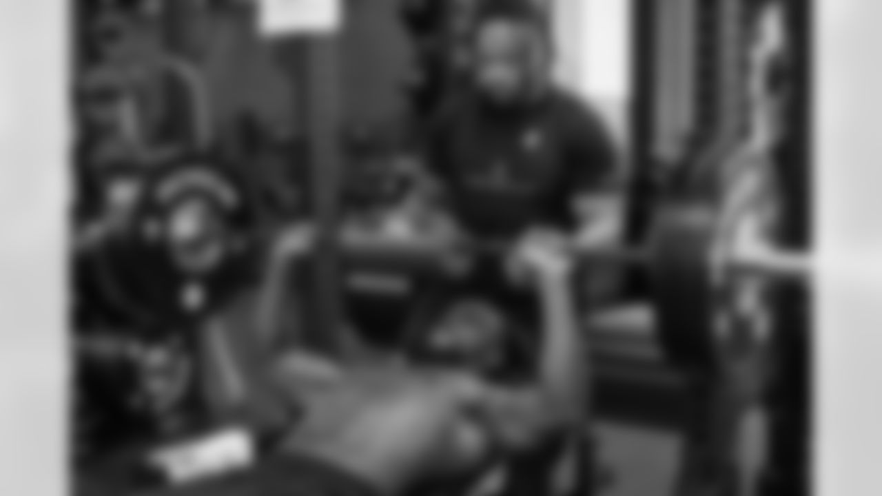 Pittsburgh Steelers running back Jonathan Ward (35) and Pittsburgh Steelers running back Jaylen Warren (30) during Phase One of the voluntary offseason workout program on Tuesday, April 22, 2025 in Pittsburgh, PA. (Alysa Rubin / Pittsburgh Steelers)