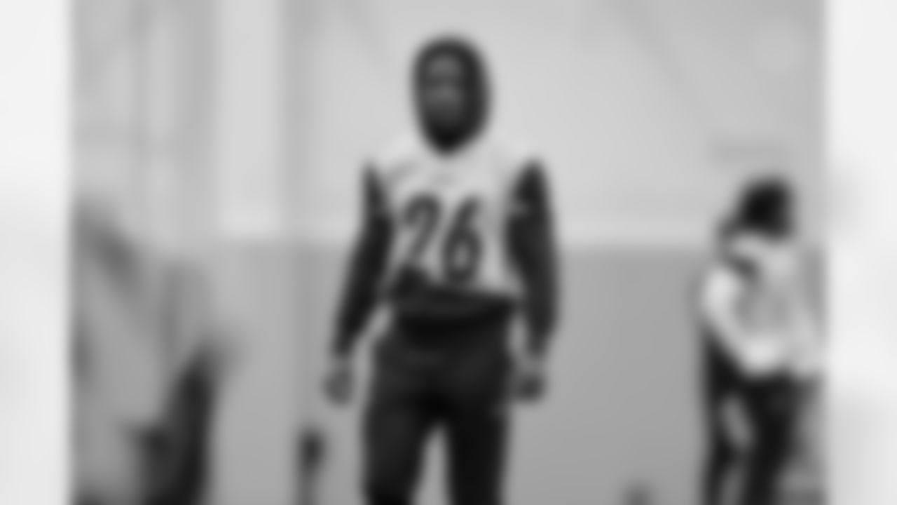 Pittsburgh Steelers cornerback Brandin Echols (26) during practice at the UPMC Rooney Sports Complex preparing for a Week 15 matchup against the Miami Dolphins, Thursday, Dec. 11, 2025 in Pittsburgh, PA. (Alysa Rubin / Pittsburgh Steelers)