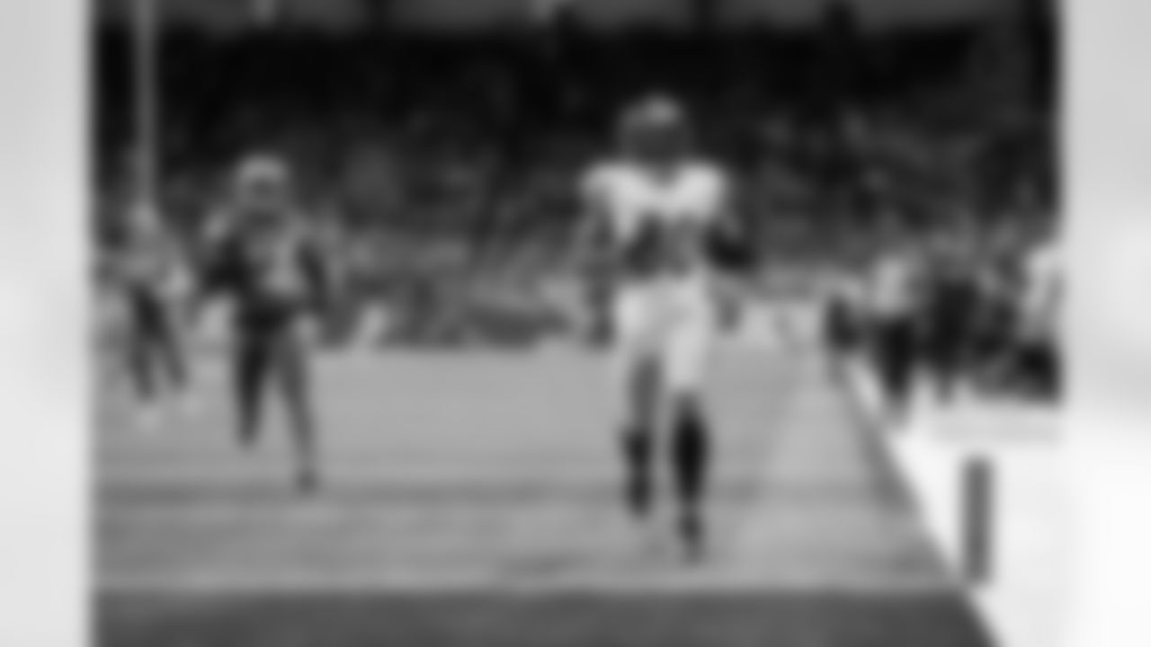 Pittsburgh Steelers running back Jaylen Warren (30) during a regular season game between the Pittsburgh Steelers and the Detroit Lions, Sunday, Dec. 21, 2025 in Detroit, MI. The Steelers defeated the Lions 29-24. (Karl Roser / Pittsburgh Steelers)