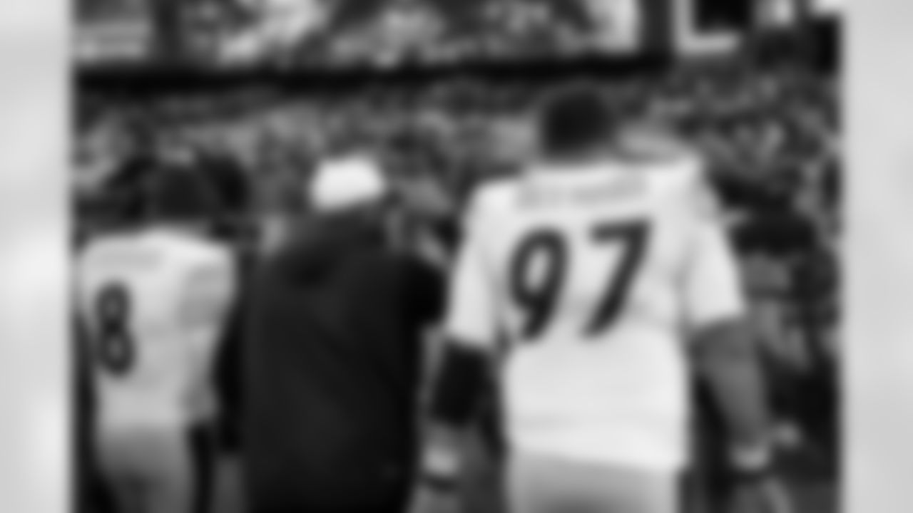 Pittsburgh Steelers quarterback Aaron Rodgers (8), Pittsburgh Steelers head coach Mike Tomlin and Pittsburgh Steelers defensive tackle Cameron Heyward (97) following a regular season game between the Pittsburgh Steelers and the Baltimore Ravens, Sunday, Dec. 7, 2025 in Baltimore, MD. The Steelers defeated the Ravens 27-22. (Alysa Rubin / Pittsburgh Steelers)