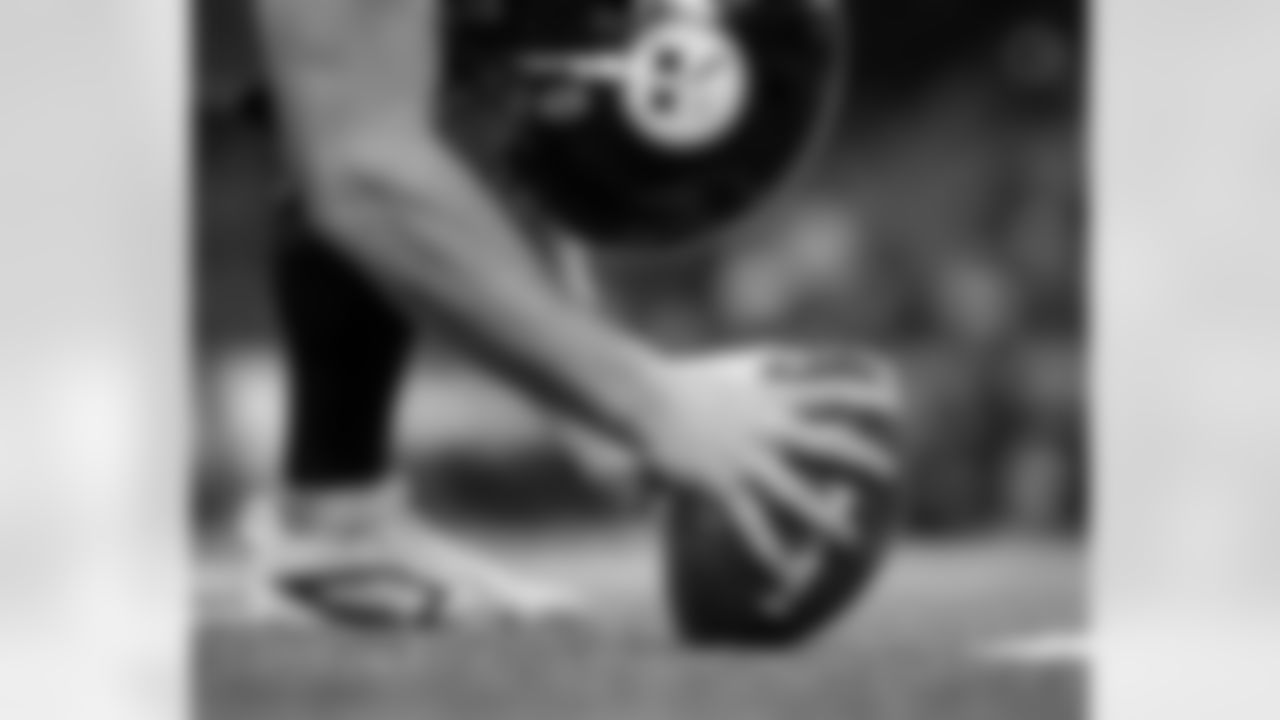 Pittsburgh Steelers long snapper Christian Kuntz (46) prior to a regular season game between the Pittsburgh Steelers and the Detroit Lions, Sunday, Dec. 21, 2025 in Detroit, MI. The Steelers defeated the Lions 29-24. (Karl Roser / Pittsburgh Steelers)