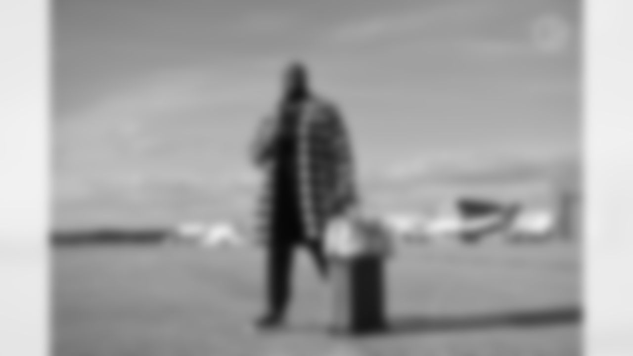 Pittsburgh Steelers offensive lineman Calvin Anderson (67) travels to Chicago on Saturday, Nov. 22, 2025 for the Week 12 regular season matchup against the Chicago Bears. (Alysa Rubin / Pittsburgh Steelers)