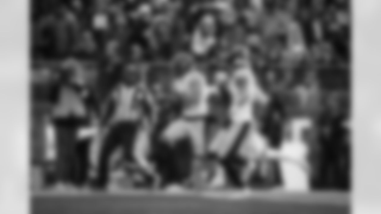 Pittsburgh Steelers running back Jaylen Warren (30) during a regular season game between the Pittsburgh Steelers and the Baltimore Ravens, Sunday, Dec. 7, 2025 in Baltimore, MD. The Steelers defeated the Ravens 27-22. (Karl Roser / Pittsburgh Steelers)