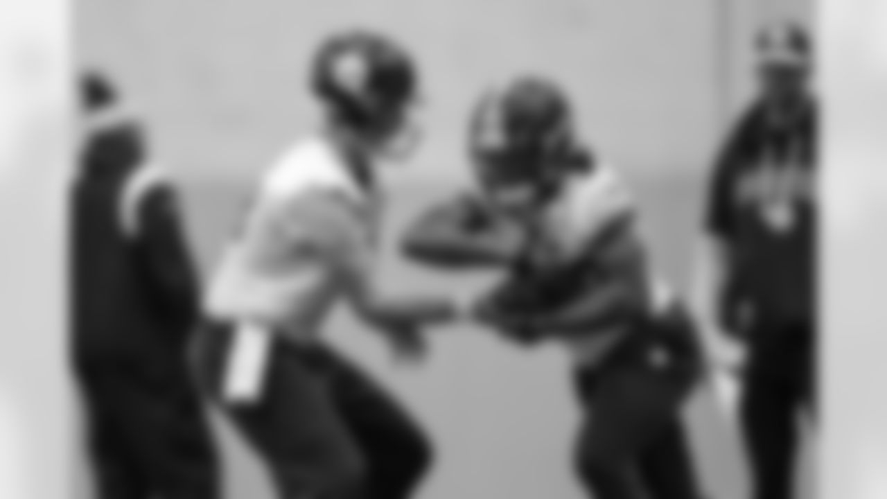 Pittsburgh Steelers quarterback Will Howard (18) and Pittsburgh Steelers running back Kaleb Johnson (20) during practice at the UPMC Rooney Sports Complex preparing for a Week 14 matchup against the Baltimore Ravens, Thursday, Dec. 4, 2025 in Pittsburgh, PA. (Alysa Rubin / Pittsburgh Steelers)