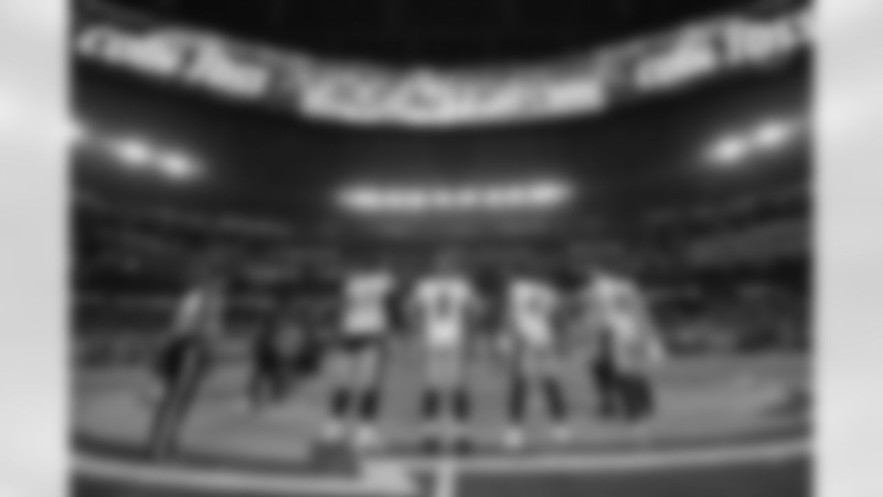 Pittsburgh Steelers linebacker T.J. Watt (90) Pittsburgh Steelers linebacker Payton Wilson (41) Pittsburgh Steelers quarterback Aaron Rodgers (8) Pittsburgh Steelers defensive tackle Cameron Heyward (97) during a regular season game between the Pittsburgh Steelers and the Los Angeles Chargers, Sunday, Nov. 9, 2025 in Inglewood, CA. (Alysa Rubin / Pittsburgh Steelers)