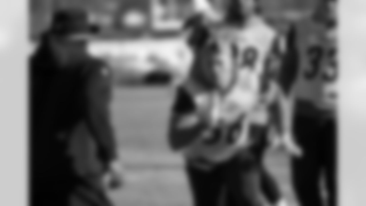 Pittsburgh Steelers linebacker Alex Highsmith (56) during practice at the UPMC Rooney Sports Complex preparing for a Week 16 matchup against the Detroit Lions, Wednesday, Dec. 17, 2025 in Pittsburgh, PA. (Karl Roser / Pittsburgh Steelers)