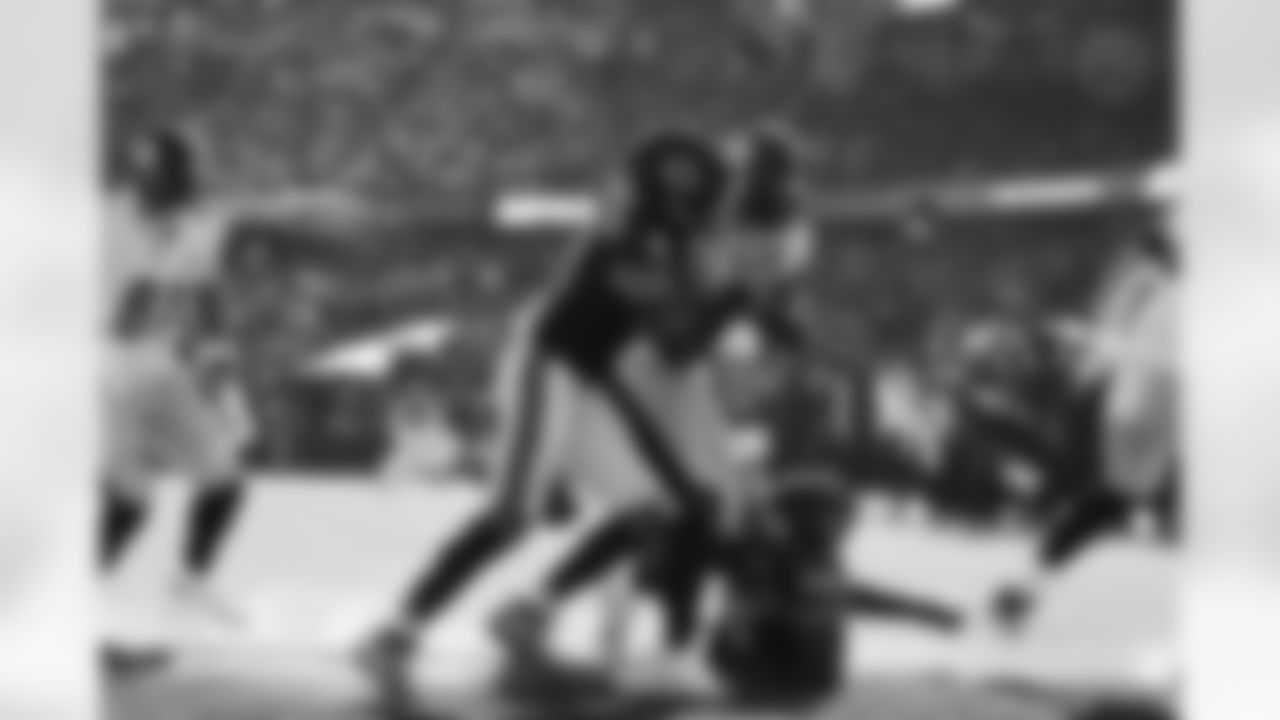 Pittsburgh Steelers wide receiver DK Metcalf (4) during a regular season game between the Pittsburgh Steelers and the Chicago Bears, Sunday, Nov. 23, 2025 in Chicago, IL. (Alysa Rubin / Pittsburgh Steelers)