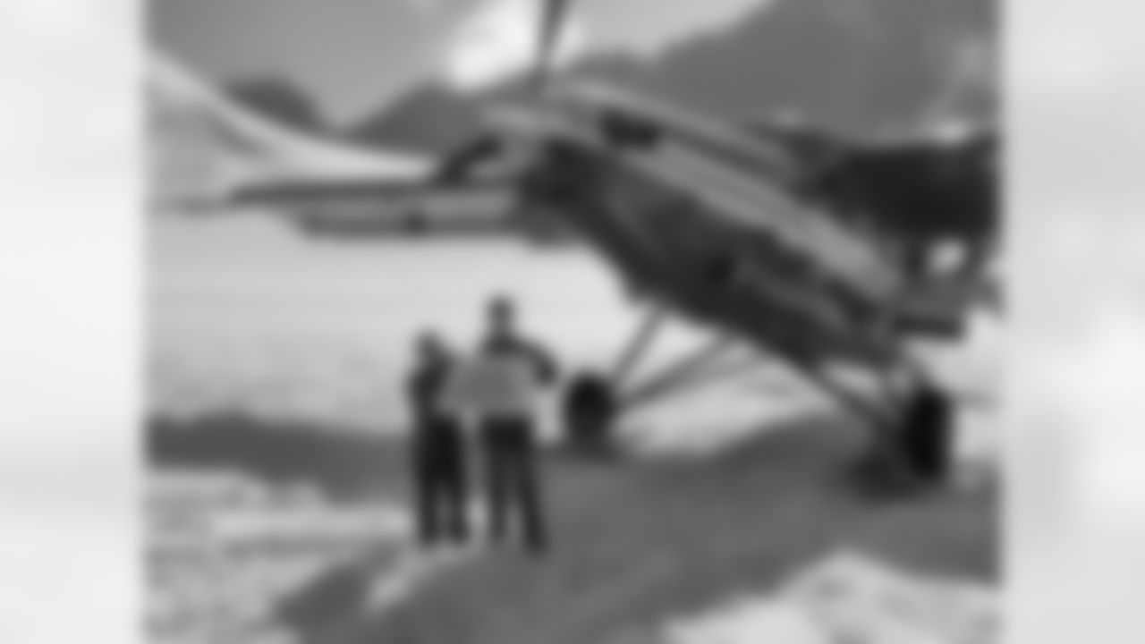 SNUTraditions_TerribleTowelTwirl_Jan242023909PM_Campana_James_97494590_20220616_171122.jpg_97494590_20220616_171122