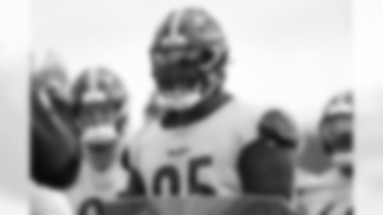 Pittsburgh Steelers defensive tackle Keeanu Benton (95) participates in the Organized Team Activities (OTAs), Thursday May 29, 2025 at the UPMC Rooney Sports Complex. (Alysa Rubin / Pittsburgh Steelers)