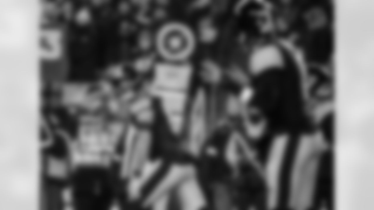 Pittsburgh Steelers tight end Pat Freiermuth (88) during a regular season game between the Pittsburgh Steelers and the Baltimore Ravens, Sunday, Jan. 4, 2026 in Pittsburgh, PA. The Steelers defeated the Ravens 26-24. (Taylor Ollason / Pittsburgh Steelers)