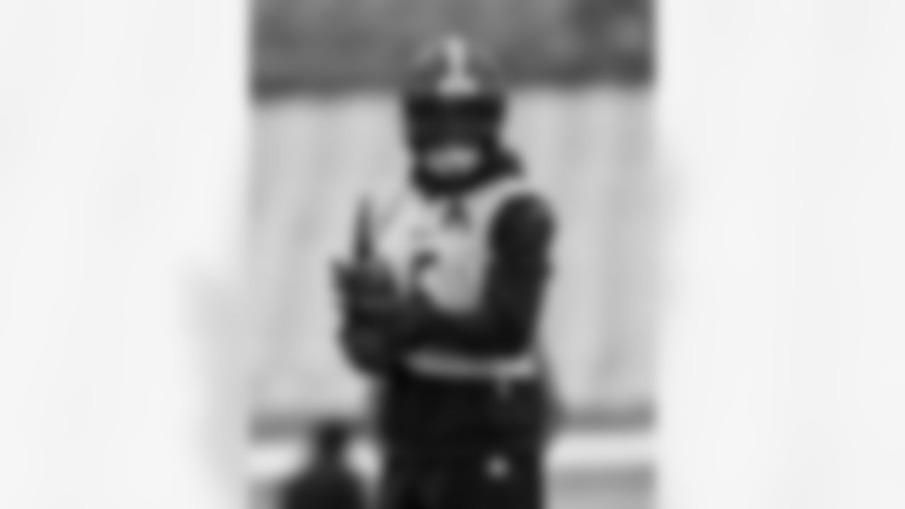 Pittsburgh Steelers cornerback Jalen Ramsey (5) during practice at Acrisure Stadium preparing for a Week 18 matchup against the Baltimore Ravens, Friday, Jan. 2, 2026 in Pittsburgh, PA. (Alysa Rubin / Pittsburgh Steelers)