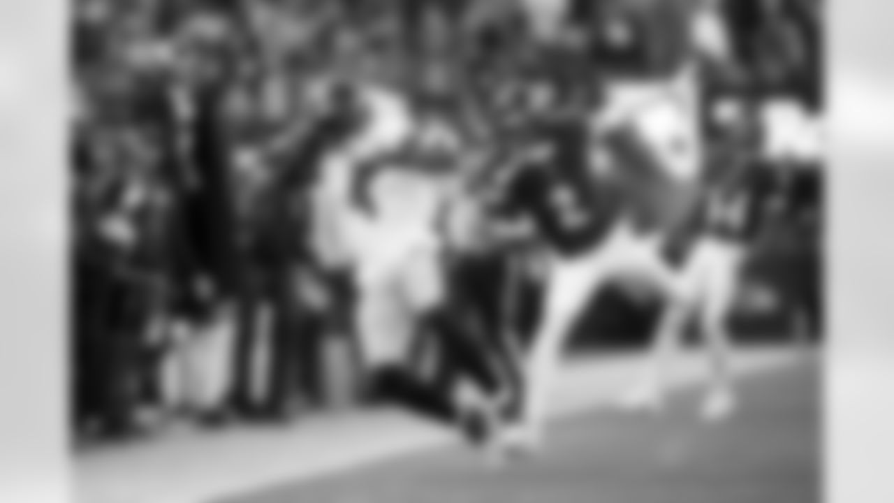 Pittsburgh Steelers wide receiver DK Metcalf (4) catches a 28-yard pass during a regular season game against the Baltimore Ravens, Sunday, Dec. 7, 2025 in Baltimore, MD. The Steelers defeated the Ravens 27-22. DK had a breakout game with a number of big catches, forcing me to move down field to get ahead of the play. For this image I positioned myself just inside the numbers in the end zone. (Karl Roser / Pittsburgh Steelers)

Model: NIKON Z 9
Lens (mm): 400
ISO: 500
Aperture: 2.8
Shutter: 1/2000