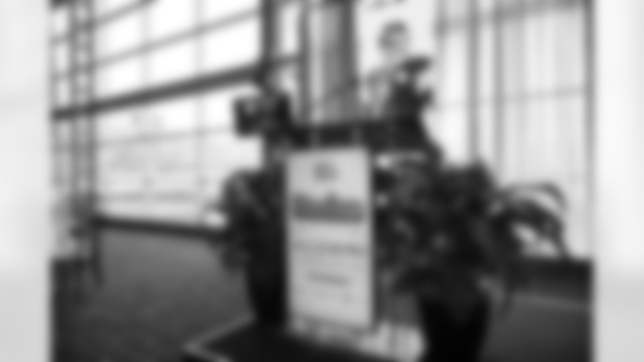 The Pittsburgh Steelers celebrated the 20th anniversary of Super Bowl XL during the Alumni Weekend Dinner at Acrisure Stadium benefitting the UPMC Sports Medicine Concussion Program, Saturday, Nov. 1, 2025 in Pittsburgh, PA. (Alysa Rubin / Pittsburgh Steelers)