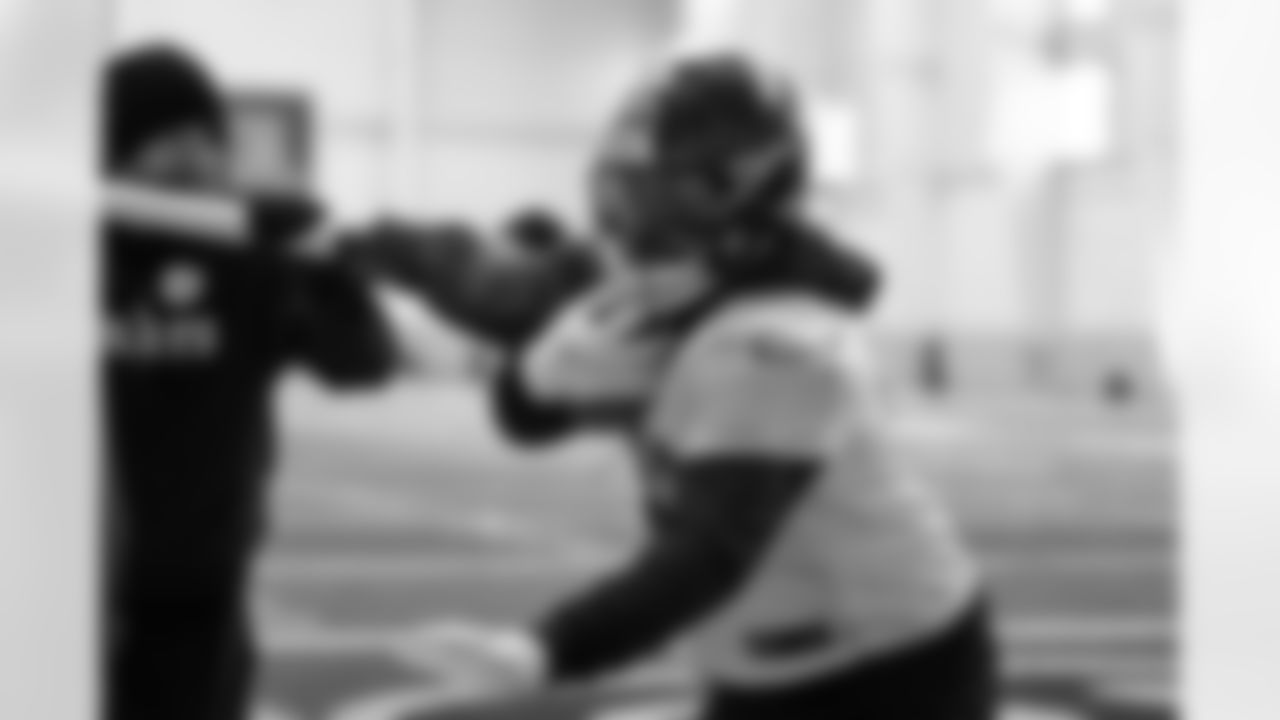 Pittsburgh Steelers tight end/fullback Connor Heyward (83) during practice at the UPMC Rooney Sports Complex preparing for a Week 18 matchup against the Baltimore Ravens, Thursday, Jan. 1, 2026 in Pittsburgh, PA. (Alysa Rubin / Pittsburgh Steelers)