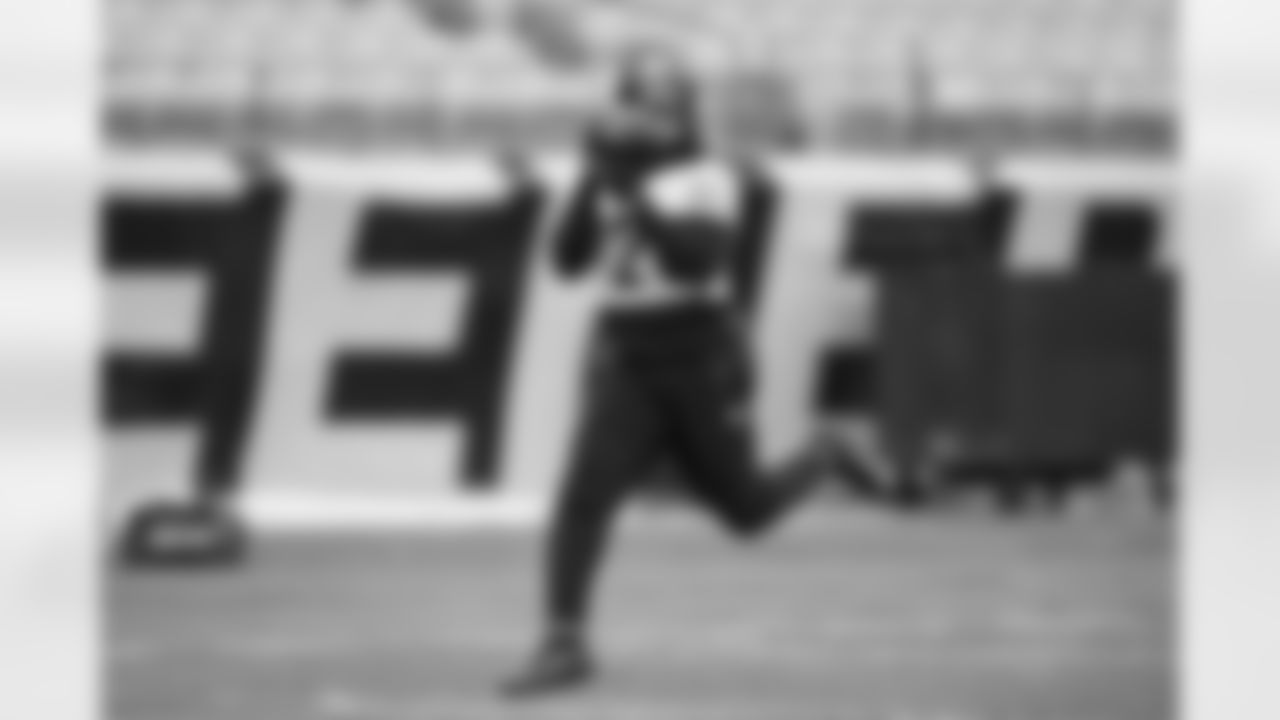 Pittsburgh Steelers running back Kaleb Johnson (20) during practice at Acrisure Stadium preparing for a Week 18 matchup against the Baltimore Ravens, Friday, Jan. 2, 2026 in Pittsburgh, PA. (Karl Roser / Pittsburgh Steelers)