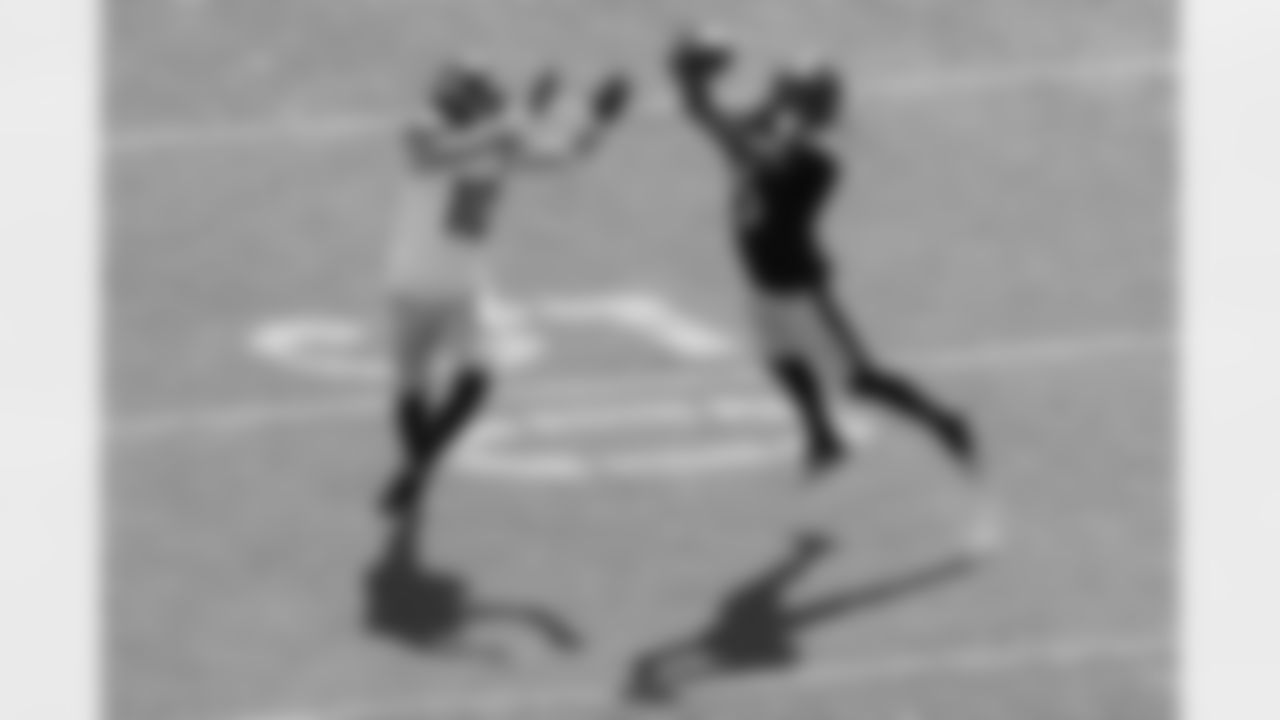 Pittsburgh Steelers cornerback Jalen Ramsey (5) intercepts a pass during a regular season game between the Pittsburgh Steelers and the Seattle Seahawks, Sunday, Sept. 14, 2025 in Pittsburgh, PA. The Seahawks beat the Steelers 31-17. (Harrison Barden / Pittsburgh Steelers)