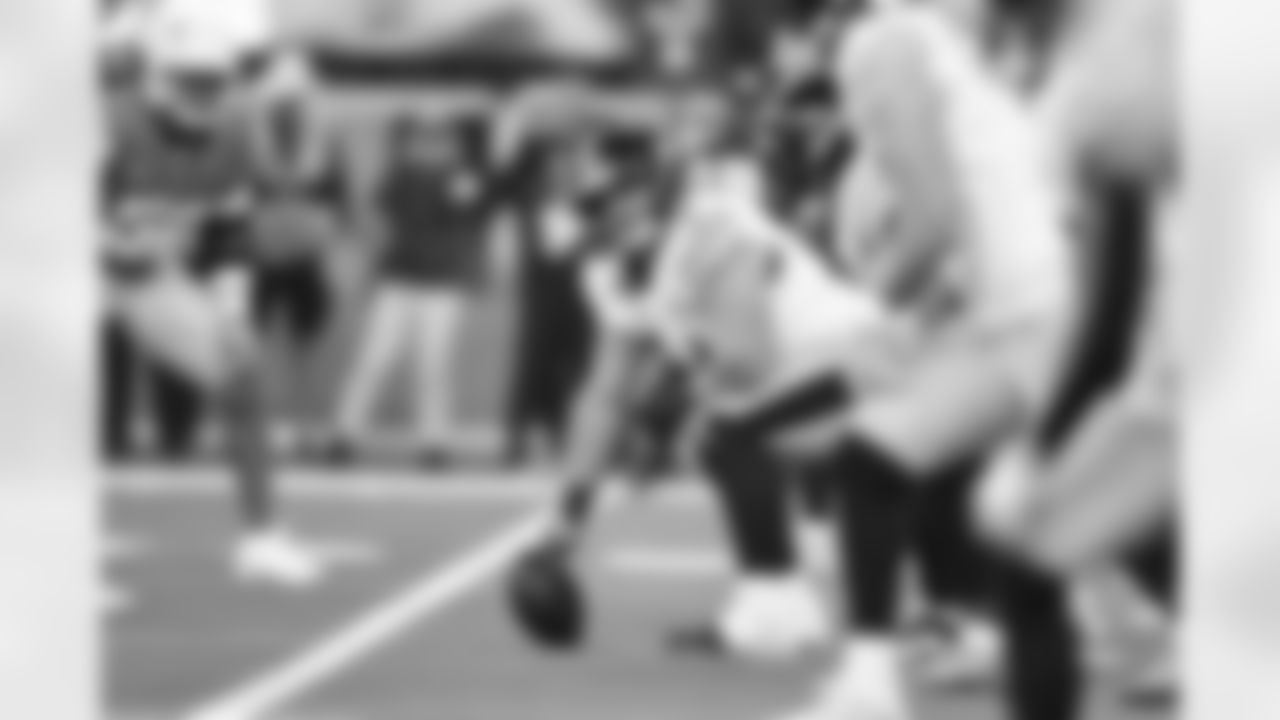 Pittsburgh Steelers center Zach Frazier (54) during a regular season game between the Pittsburgh Steelers and the Los Angeles Chargers, Sunday, Nov. 9, 2025 in Inglewood, CA. (Karl Roser / Pittsburgh Steelers)