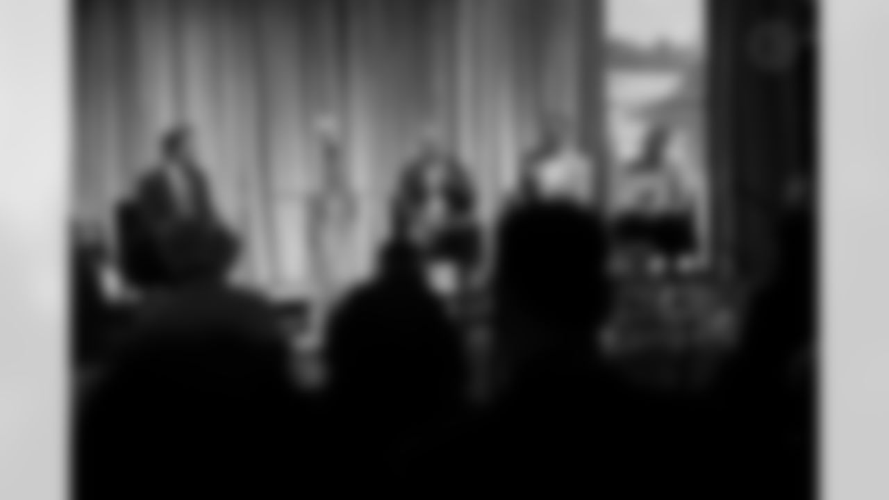 The Pittsburgh Steelers celebrated the 20th anniversary of Super Bowl XL during the Alumni Weekend Dinner at Acrisure Stadium benefitting the UPMC Sports Medicine Concussion Program, Saturday, Nov. 1, 2025 in Pittsburgh, PA. (Alysa Rubin / Pittsburgh Steelers)