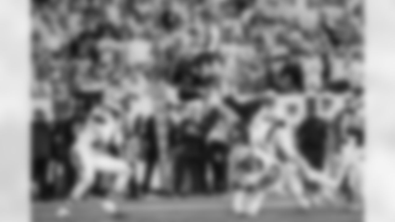 Pittsburgh Steelers wide receiver Roman Wilson (10) during a regular season game between the Pittsburgh Steelers and the Cincinnati Bengals, Thursday, Oct. 16, 2025 in Cincinnati, OH. The Bengals beat the Steelers 33-31. (Taylor Ollason / Pittsburgh Steelers)