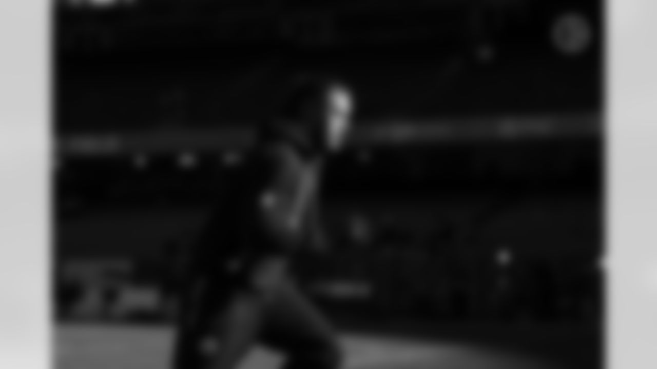 Pittsburgh Steelers linebacker Nick Herbig (51) during a regular season game between the Pittsburgh Steelers and the Chicago Bears, Sunday, Nov. 23, 2025 in Chicago, IL. (Alysa Rubin / Pittsburgh Steelers)