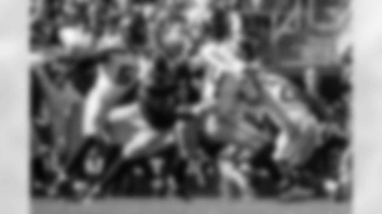 Pittsburgh Steelers linebacker Jack Sawyer (33) sacks Seattle Seahawks quarterback Sam Darnold (14) during a regular season game against the Seattle Seahawks, Sunday, Sept. 14, 2025 in Pittsburgh, PA. The Seahawks beat the Steelers 31-17. (Alysa Rubin / Pittsburgh Steelers)