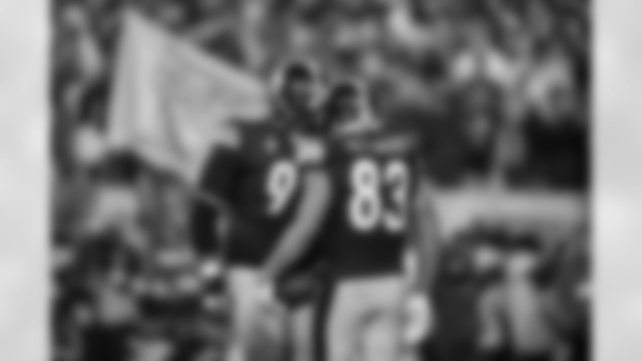 Pittsburgh Steelers defensive tackle Cameron Heyward (97) and Pittsburgh Steelers tight end/fullback Connor Heyward (83) during a regular season game between the Pittsburgh Steelers and the Baltimore Ravens, Sunday, Jan. 4, 2026 in Pittsburgh, PA. The Steelers defeated the Ravens 26-24. (Karl Roser / Pittsburgh Steelers)