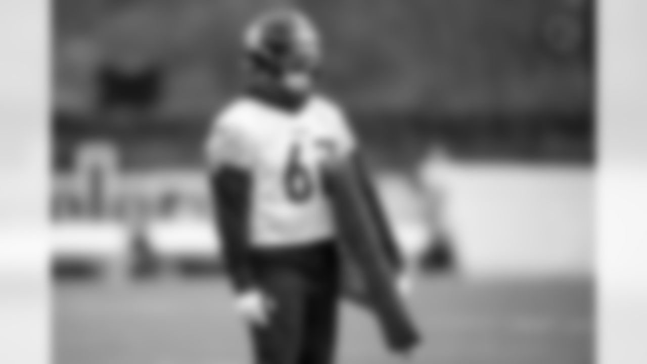 Pittsburgh Steelers offensive lineman Calvin Anderson (67) during practice at the UPMC Rooney Sports Complex preparing for a Week 13 matchup against the Buffalo Bills, Wednesday, Nov. 26, 2025 in Pittsburgh, PA. (Karl Roser / Pittsburgh Steelers)