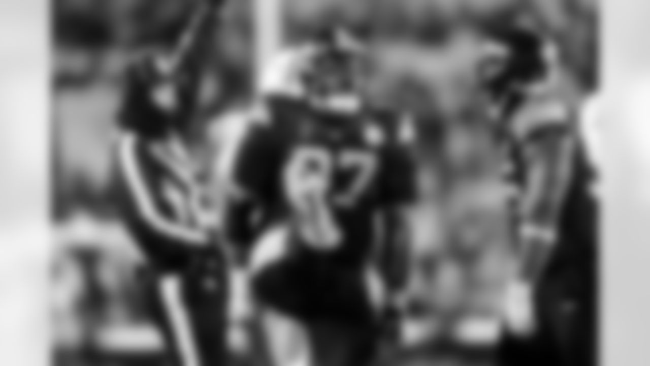 Pittsburgh Steelers defensive tackle Cameron Heyward (97) during a regular season game between the Pittsburgh Steelers and the Miami Dolphins, Monday, Dec. 15, 2025 in Pittsburgh, PA. (Karl Roser / Pittsburgh Steelers)