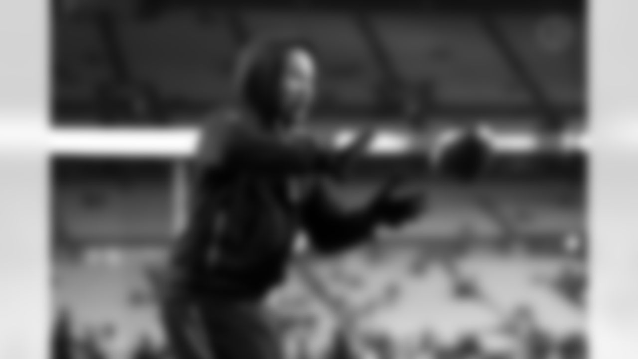 Pittsburgh Steelers linebacker Alex Highsmith (56) during a regular season game between the Pittsburgh Steelers and the Miami Dolphins, Monday, Dec. 15, 2025 in Pittsburgh, PA. (Jared Wickerham / Pittsburgh Steelers)