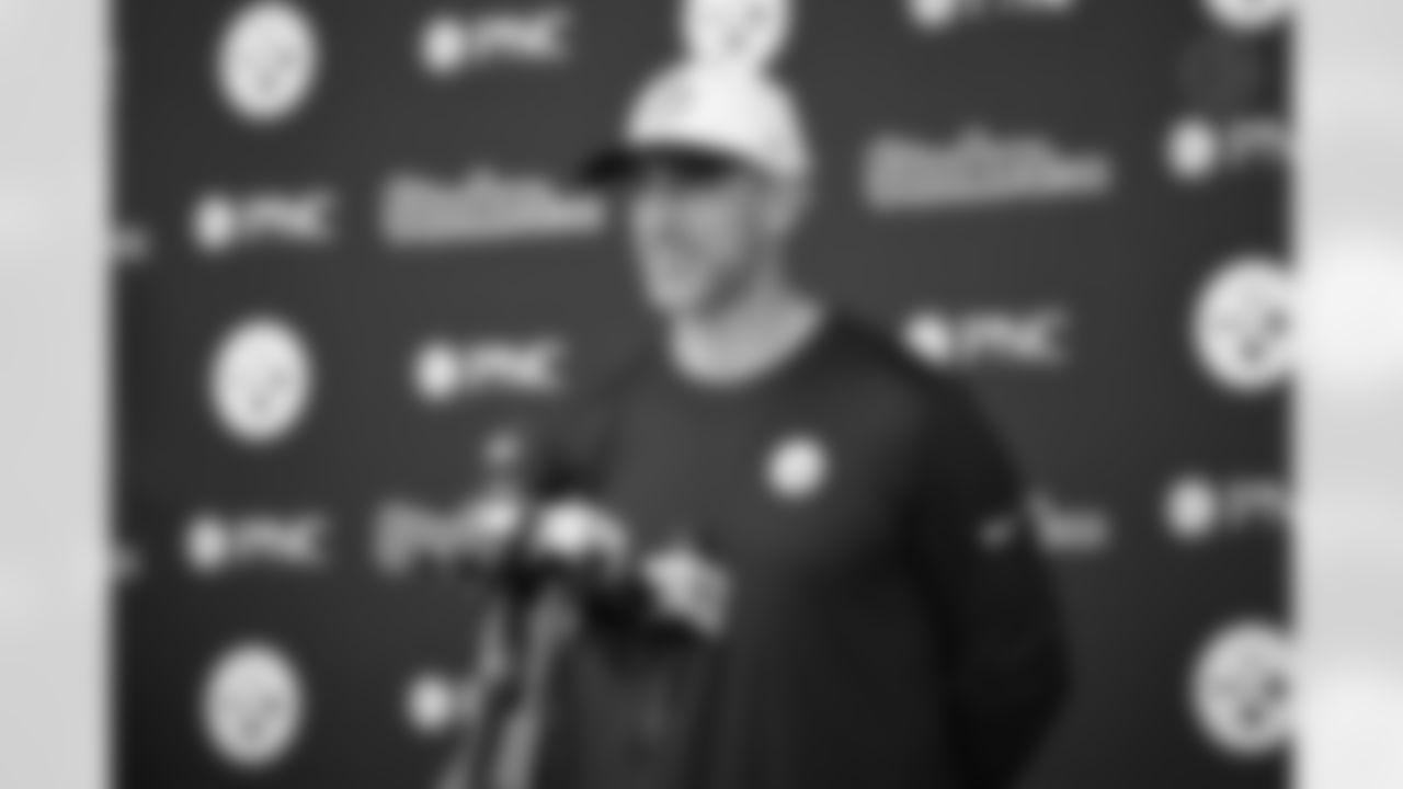 Pittsburgh Steelers quarterback Aaron Rodgers (8) during media availability following practice at the UPMC Rooney Sports Complex during the 2025 minicamp, Tuesday June 10, 2025. (Karl Roser / Pittsburgh Steelers)