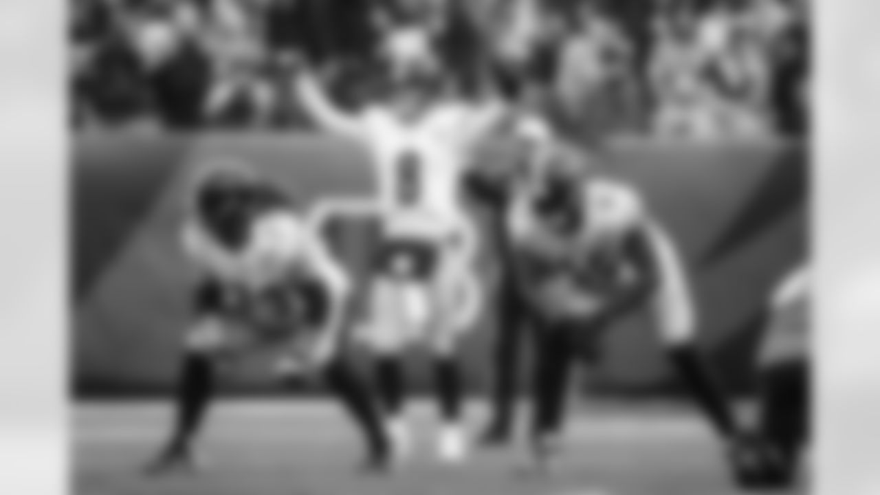 Pittsburgh Steelers guard Isaac Seumalo (73), Pittsburgh Steelers quarterback Kenny Pickett (8), and Pittsburgh Steelers offensive tackle Dan Moore Jr. (65) during a regular season game between the Pittsburgh Steelers and the Cincinnati Bengals, Sunday, Nov. 26, 2023 in Cincinnati, OH. The Steelers defeated the Bengals 16-10. (Abigail Dean / Pittsburgh Steelers)