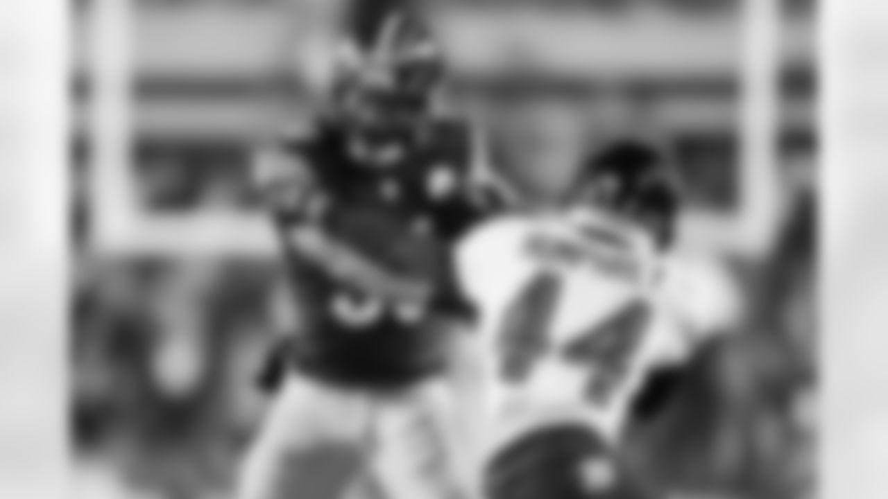 Pittsburgh Steelers running back Jaylen Warren (30) during a regular season game between the Pittsburgh Steelers and the Baltimore Ravens, Sunday, Jan. 4, 2026 in Pittsburgh, PA.  (Alysa Rubin / Pittsburgh Steelers)