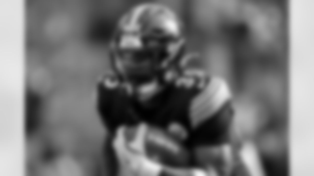 Pittsburgh Steelers running back Lew Nichols (35) during a regular season game between the Pittsburgh Steelers and the Indianapolis Colts, Sunday, Nov. 2, 2025 in Pittsburgh, PA. (Karl Roser / Pittsburgh Steelers)