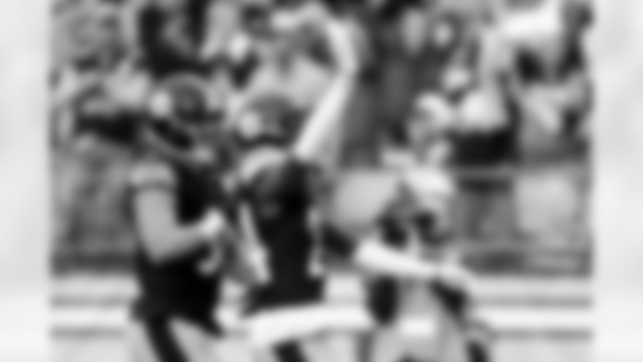 Pittsburgh Steelers cornerback Joey Porter Jr. (24) during a regular season game between the Pittsburgh Steelers and the Indianapolis Colts, Sunday, Nov. 2, 2025 in Pittsburgh, PA. (Karl Roser / Pittsburgh Steelers)